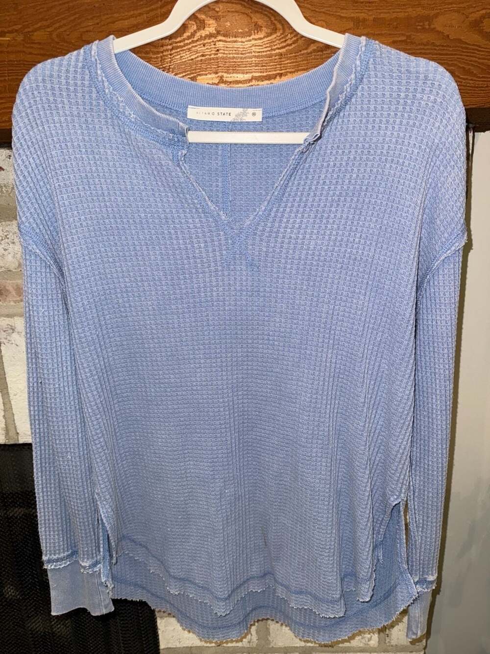 Altar'd State Blue Waffle Knit Notched V-Neck Long Sleeve Top Size XS